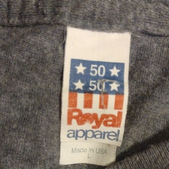 Gray Short Sleeve Vintage Tee​​ - Picture 3 of 3